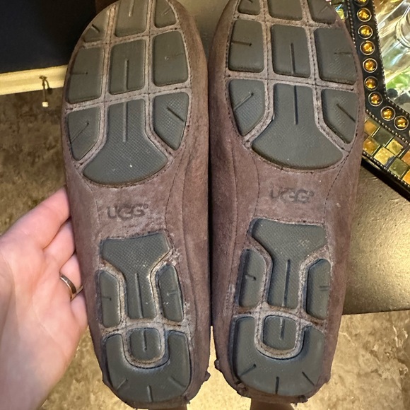 Ugg womens slippers - Picture 2 of 2